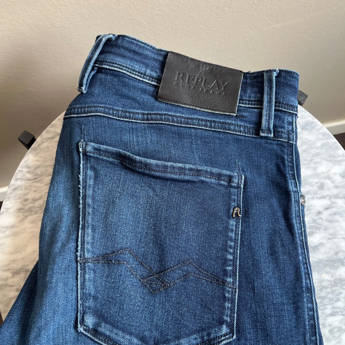 Replay Anbass jeans mörkblåa 