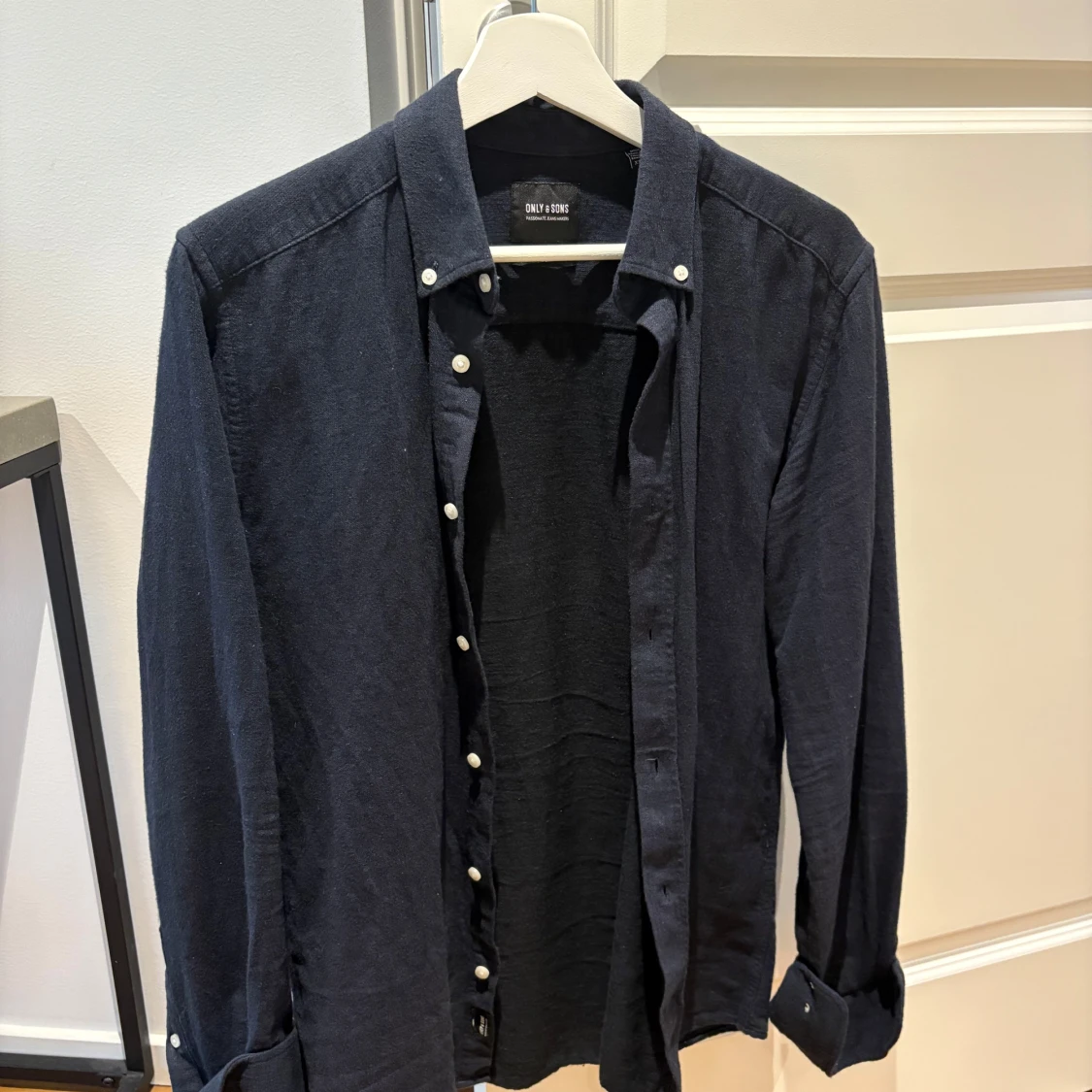 Mörkblå skjorta från Only & Sons