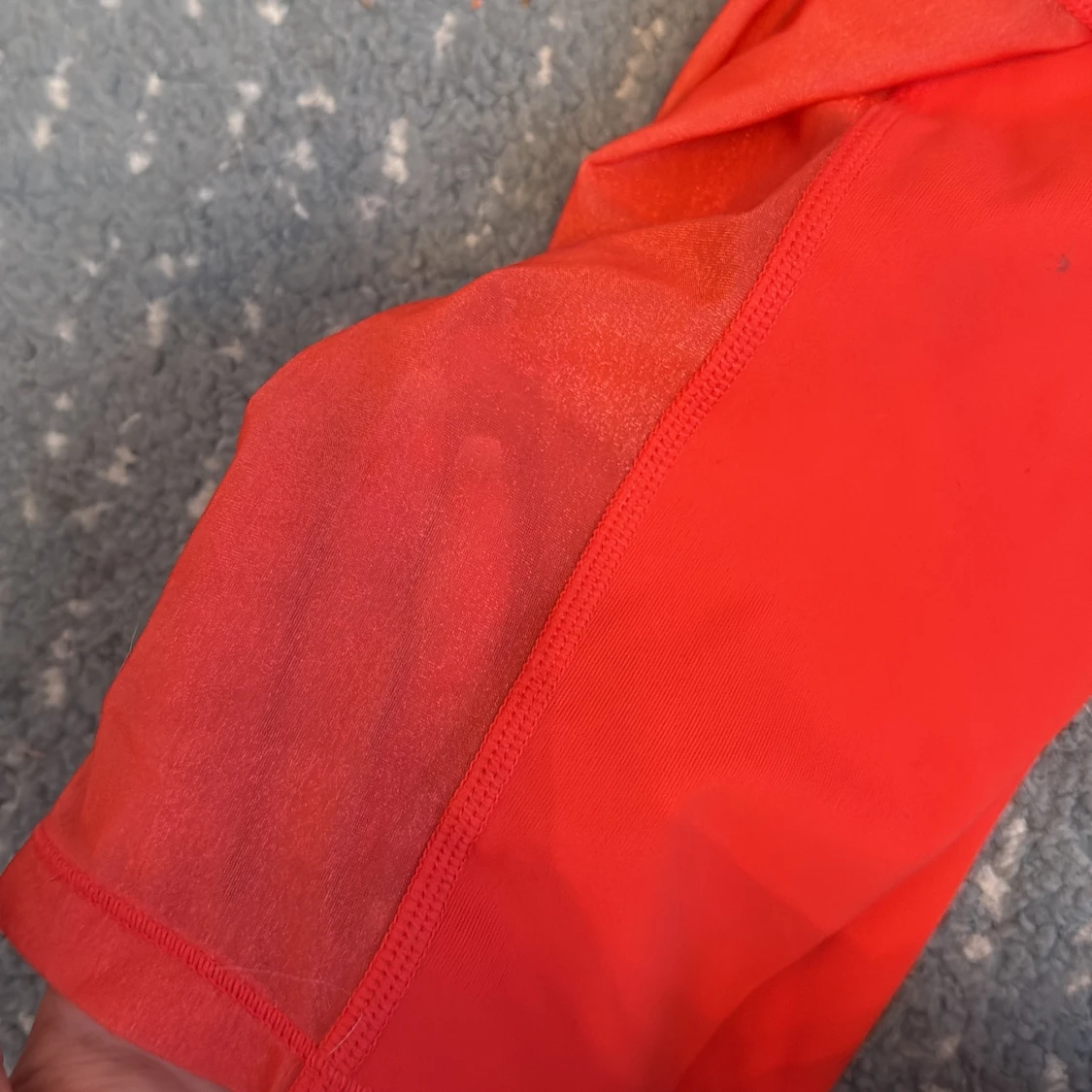 Röda sportleggings från H&M - 1