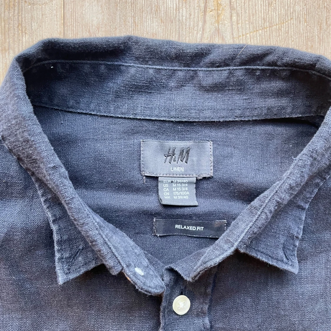 Svart linneskjorta från H&M - 1