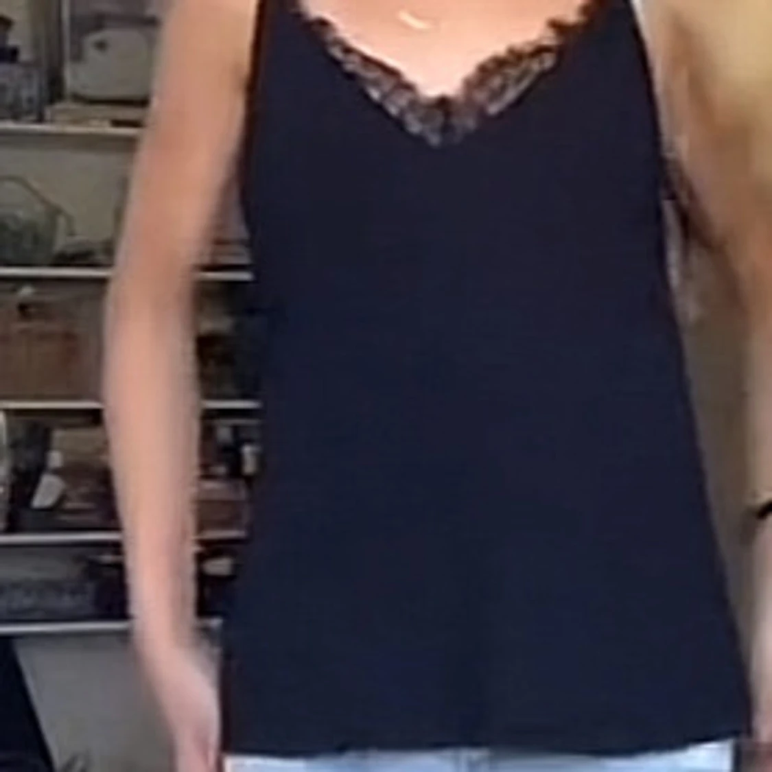 Svart spetstopp från H&M