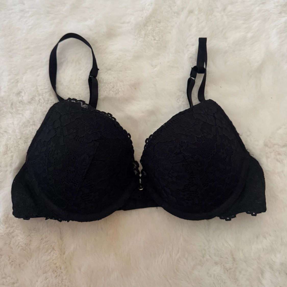 Svart spetsig BH från H&M