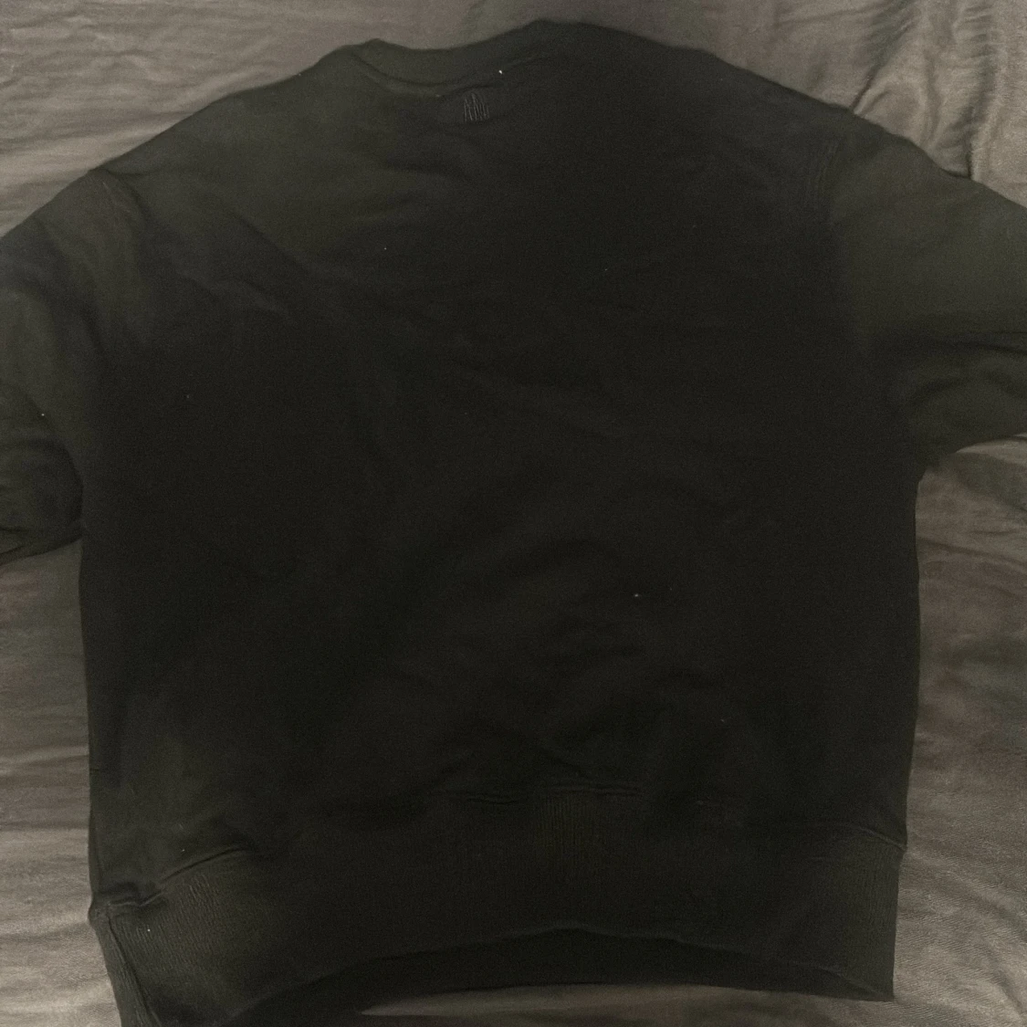 Svart sweatshirt från Ami Paris - 1