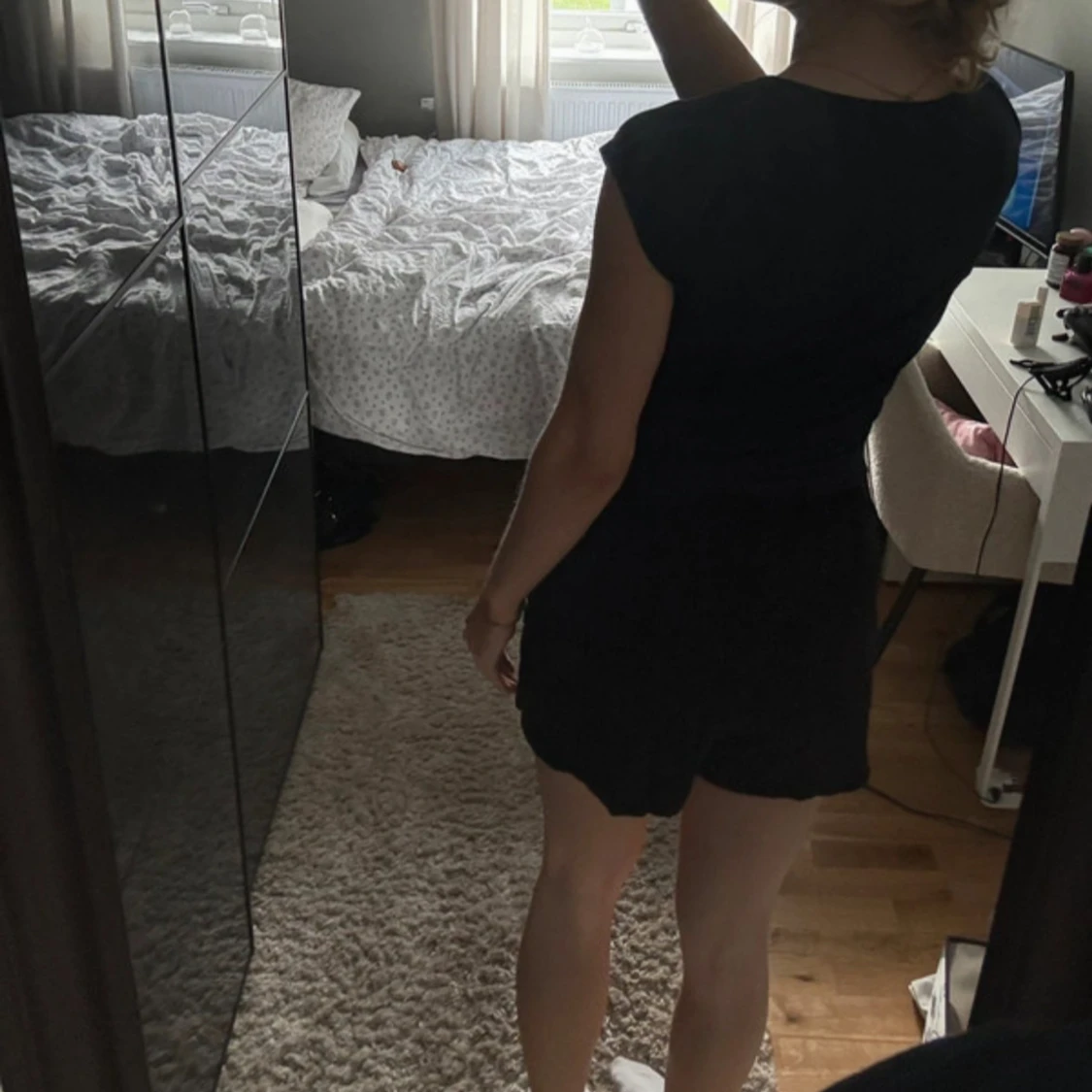 Svarta loose shorts i bomull - 1