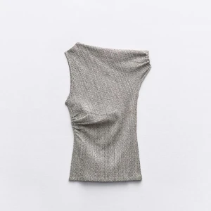 Off shoulder top - Jättesnygg festtop från zara 