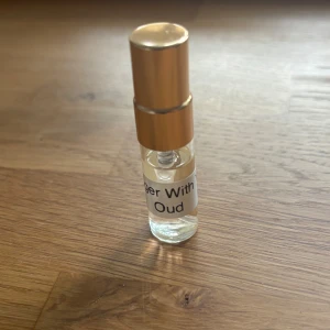 Armani Stronger with you Oud  - Parfymprov 3 ml..