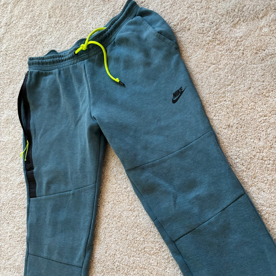 Nike tech mjukisbyxor  - 1