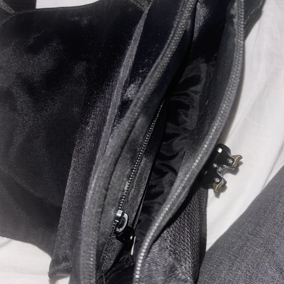 Svart axelväska från Trapstar - 3