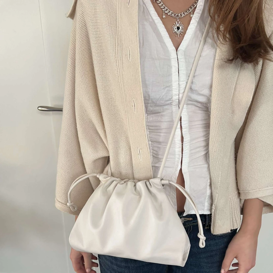 Vit clutch väska COS - 1