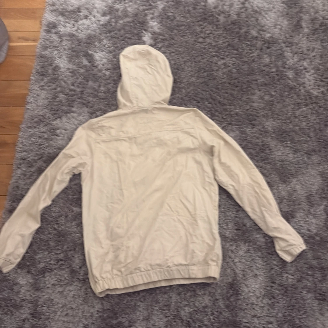 Beige jacka från Ellesse - 1