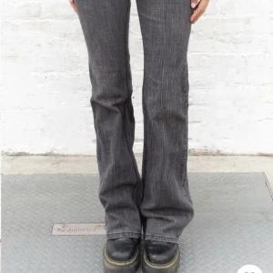 Brandy  jeans - Snygga jeans från brandy. Säljer pga ingen användning. Skriv för frågor ❣️