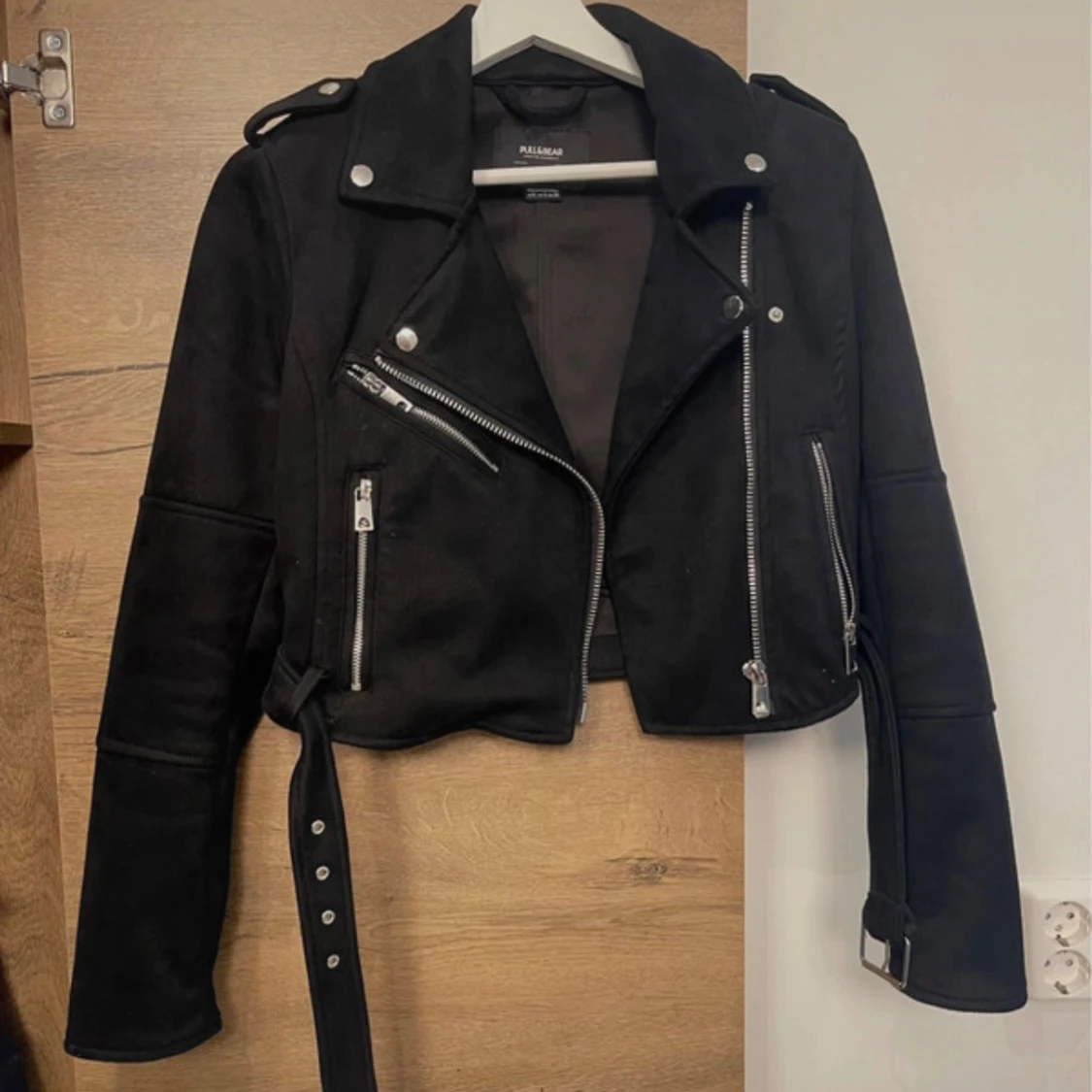 Svart skinnjacka från Pull&Bear