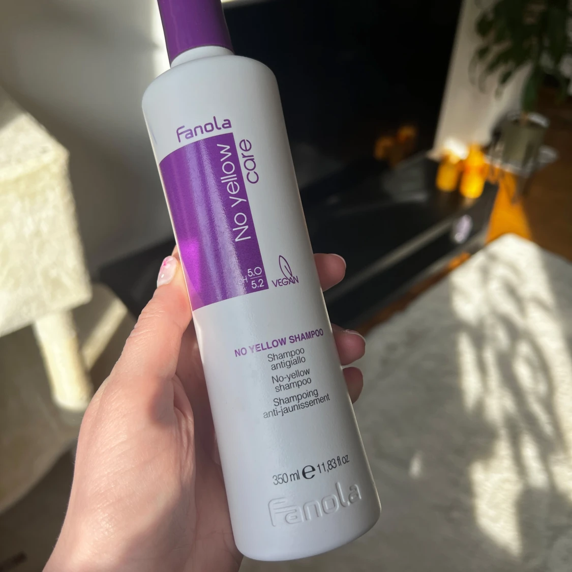 Fanola No Yellow Shampoo - 1