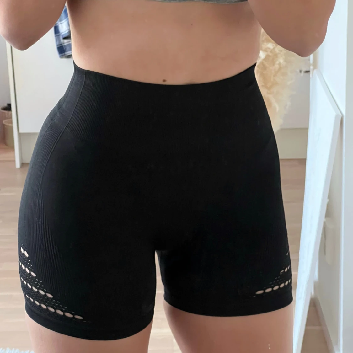 Svarta shorts