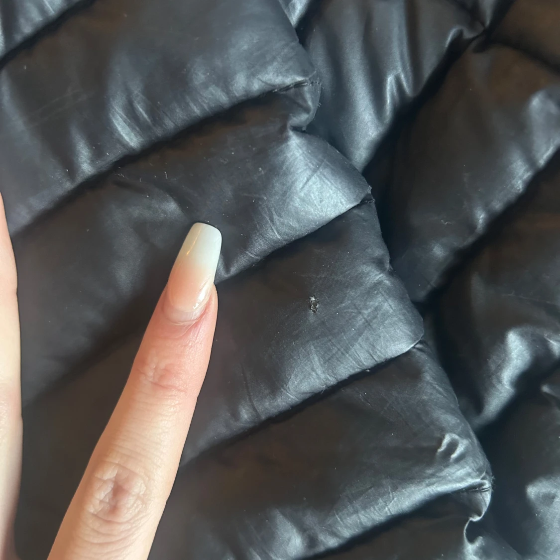 Svart dunjacka från Colmar - 2