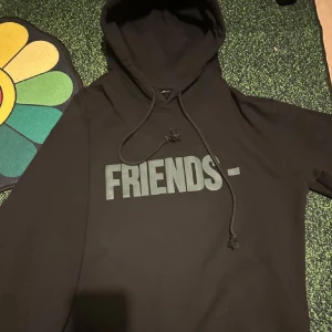 Svart hoodie från VLONE - Helt oanvänd och ny