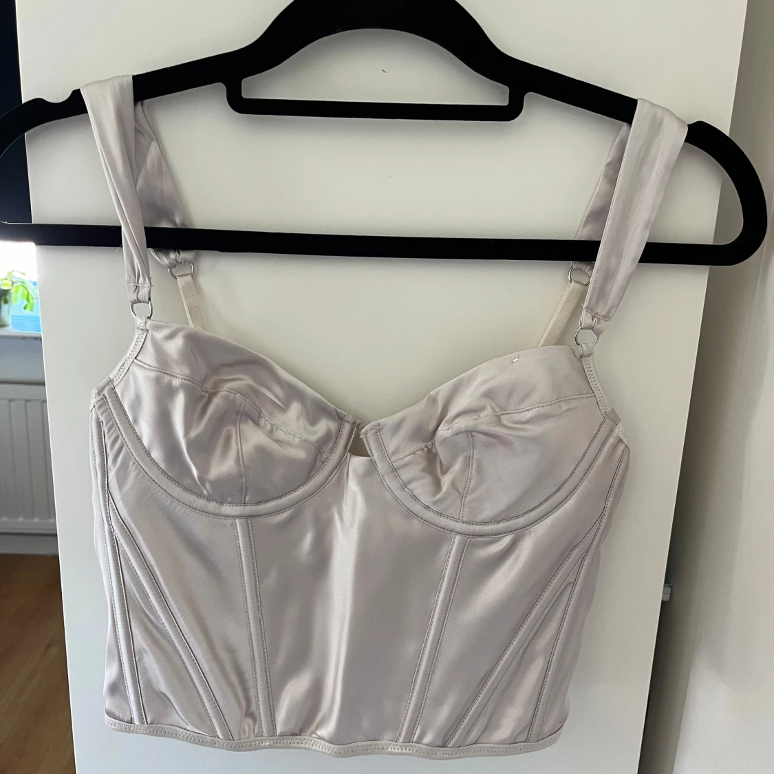 Beige/champagnefärgad korsettopp - 1