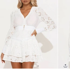 Klänning sökes!! Storlek S! - Söker denna klänning från fashionnova ”Brunch Date Eyelet Mini Dress - White” i storlek S!! ❤️