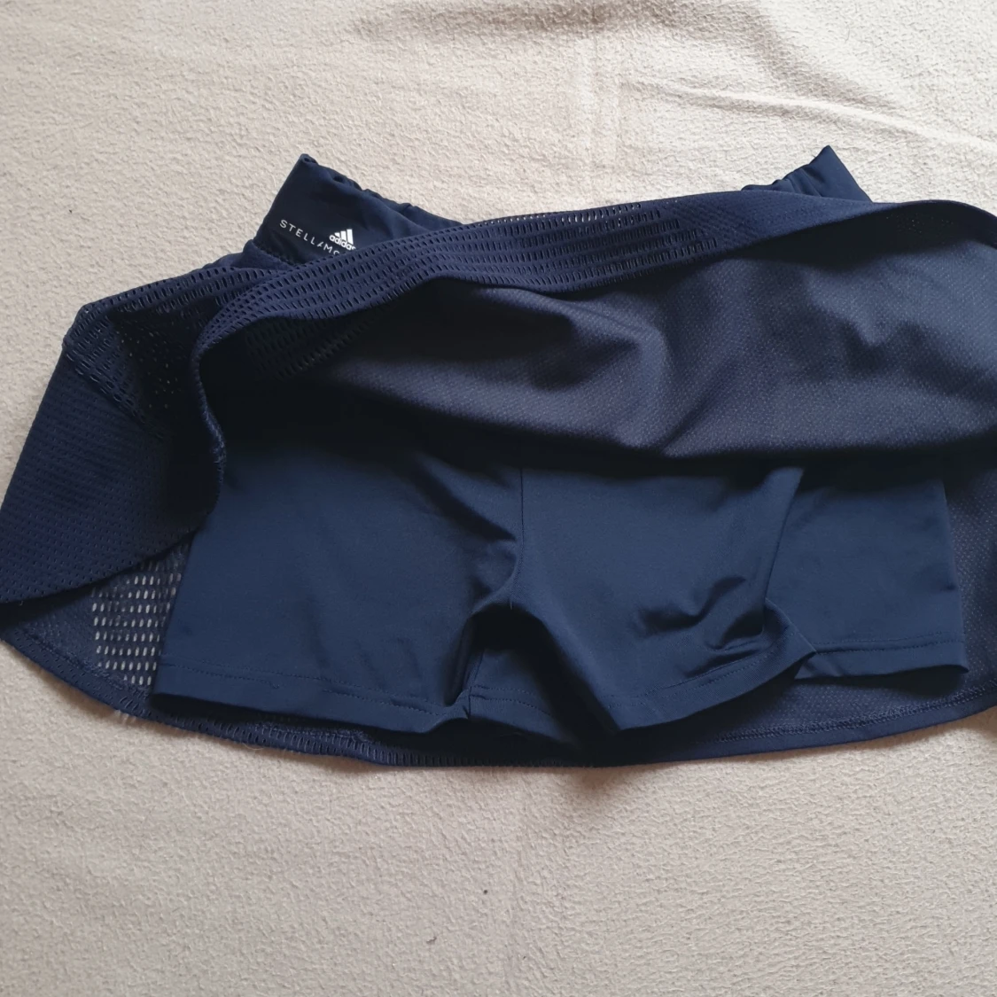 Mörkblå kjol från Adidas Stella McCartney - 2