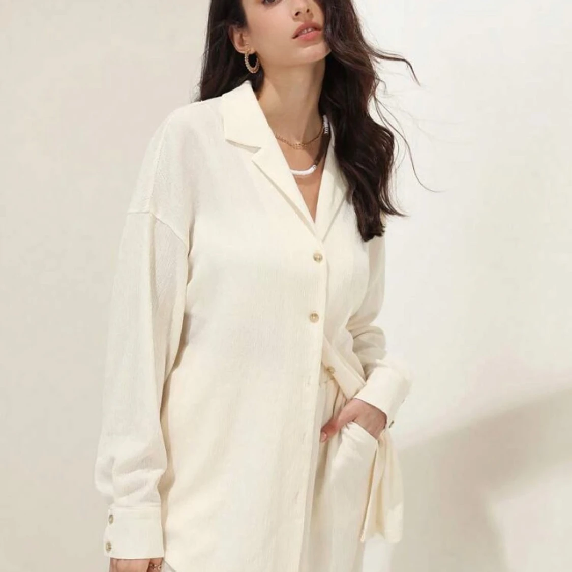 Beige långärmad blus