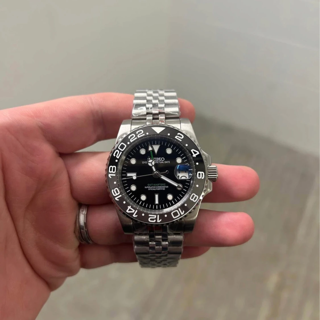 Silverfärgad klocka från Seiko - 1