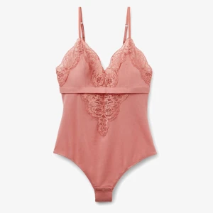 Rosa spetsbody - Så fin spetsbody från intimimissimi, aldrig använd och har prislappen kvar🤍