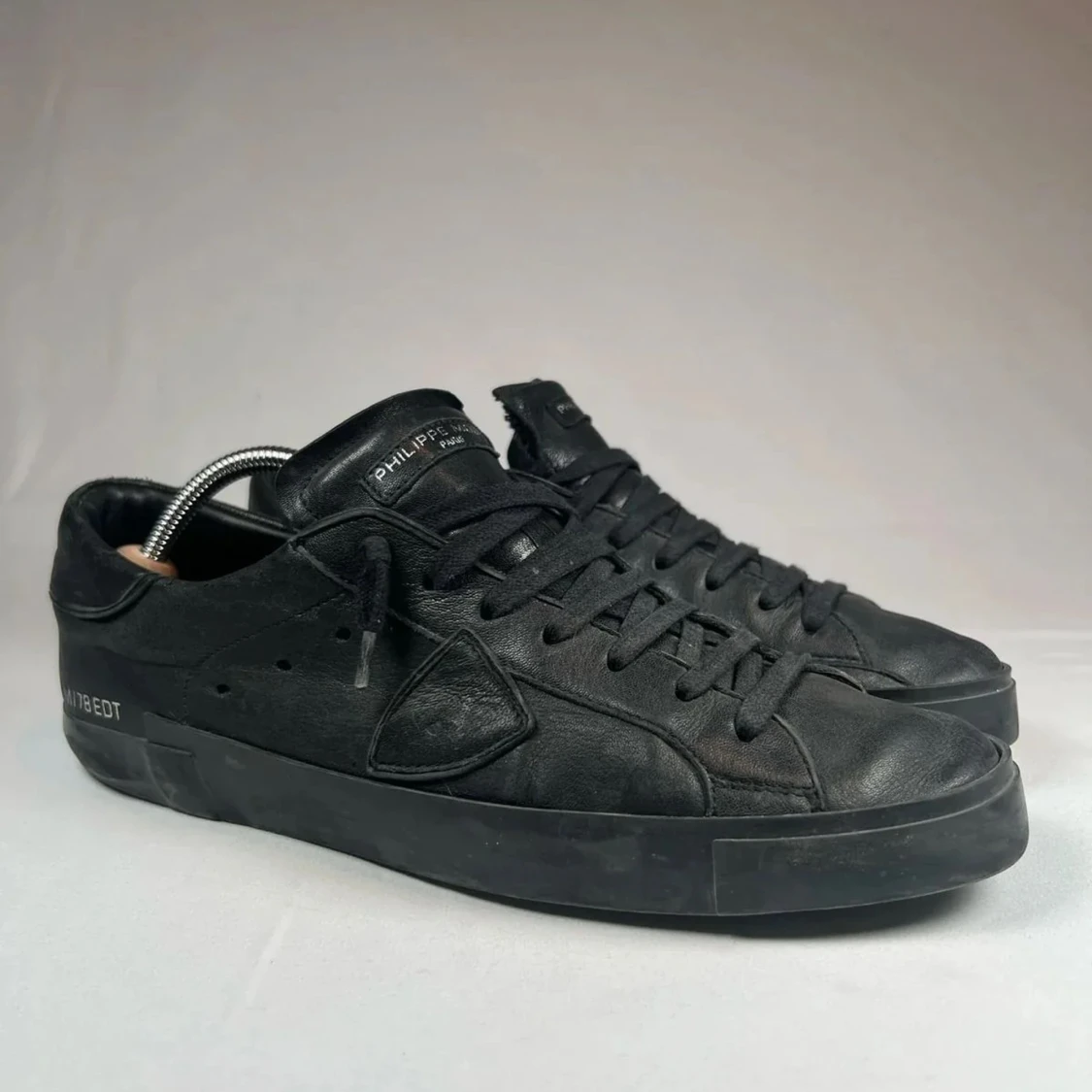 Svarta sneakers från Philippe Model - 2