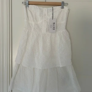Bandeau klänning - Helt ny klänning från NA-KD 💕 Stil 34 men är lite stor i storleken så passar också 36 