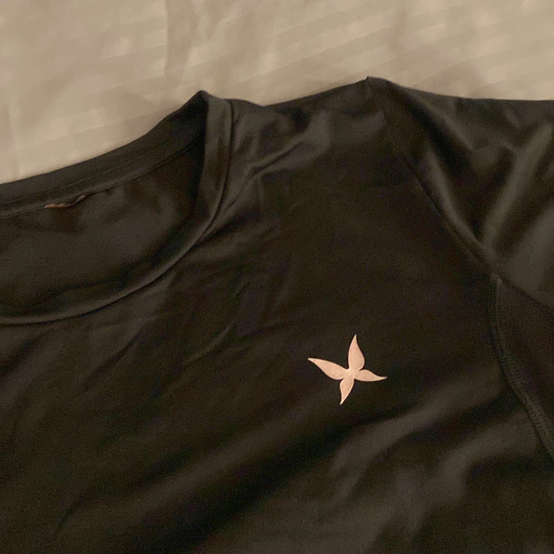 Svart träningst-shirt från Kari Traa - 1