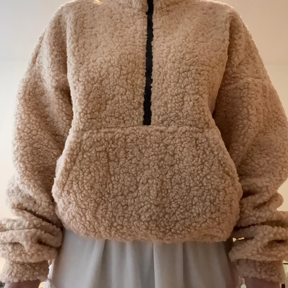Beige teddytröja med half zip från SHEIN - 3