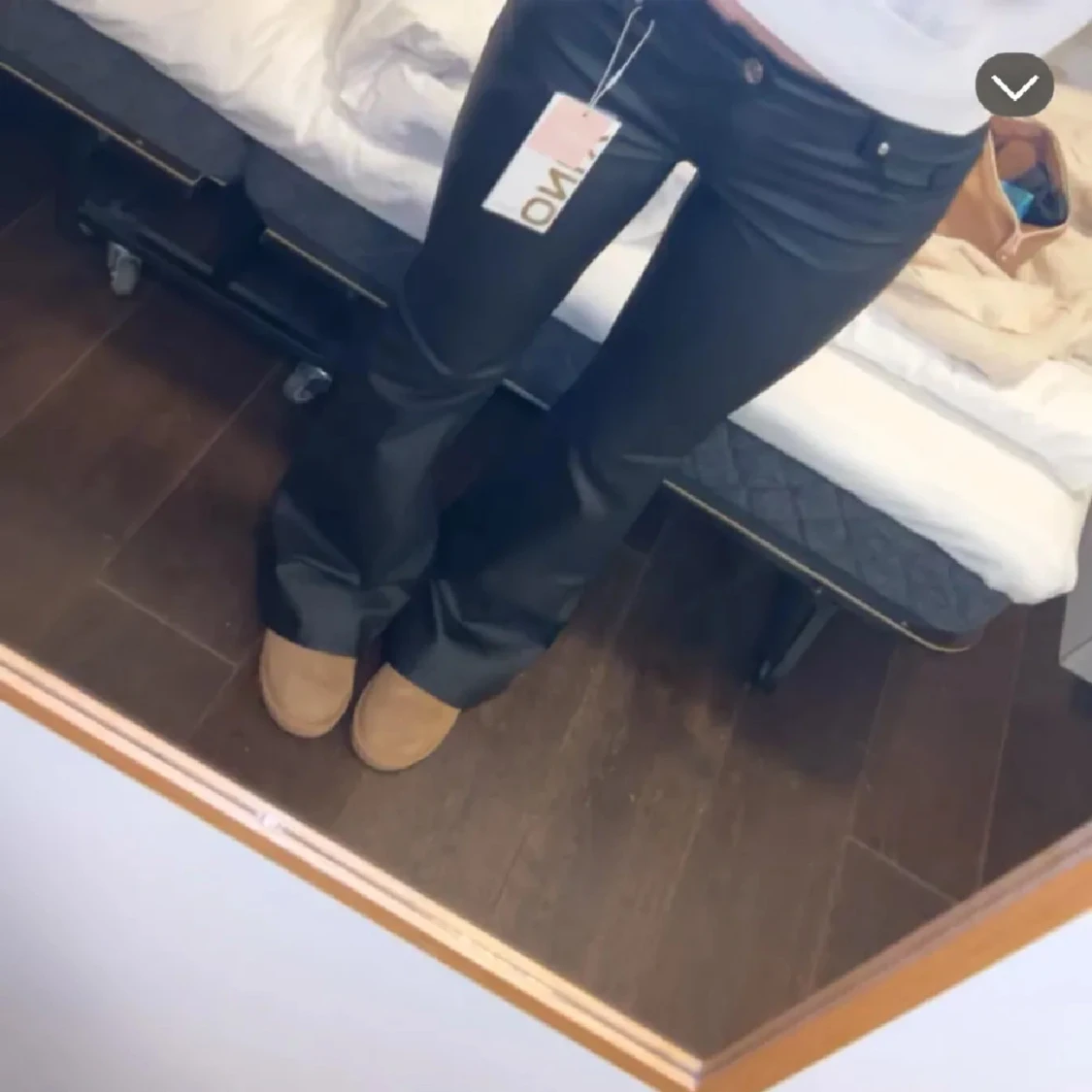 Svarta bootcut byxor från ONLY XS