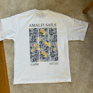Notre succes T-shirt  - Helt ny endast testad, skriv vid funderingar 
