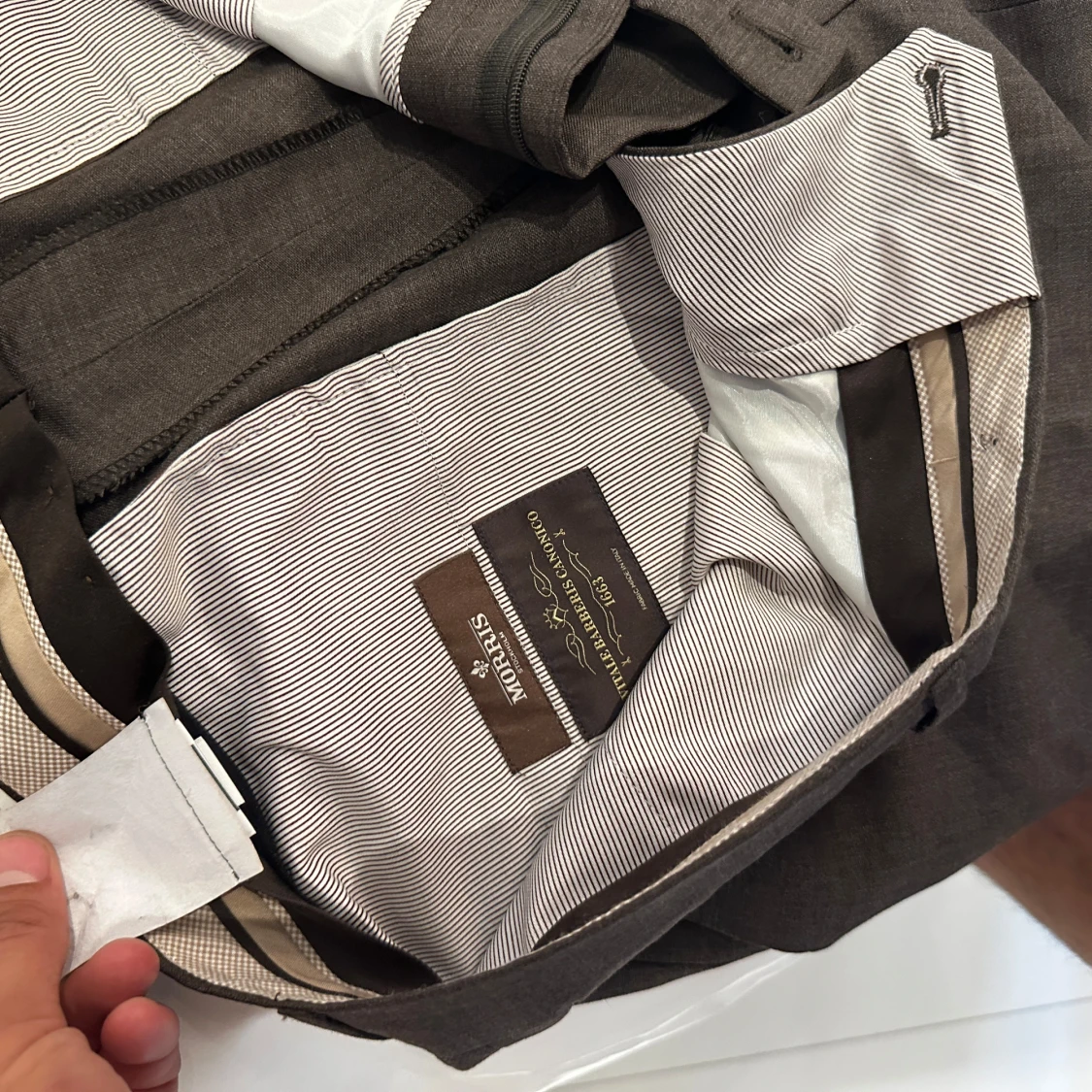 Bruna kostymbyxor från Morris