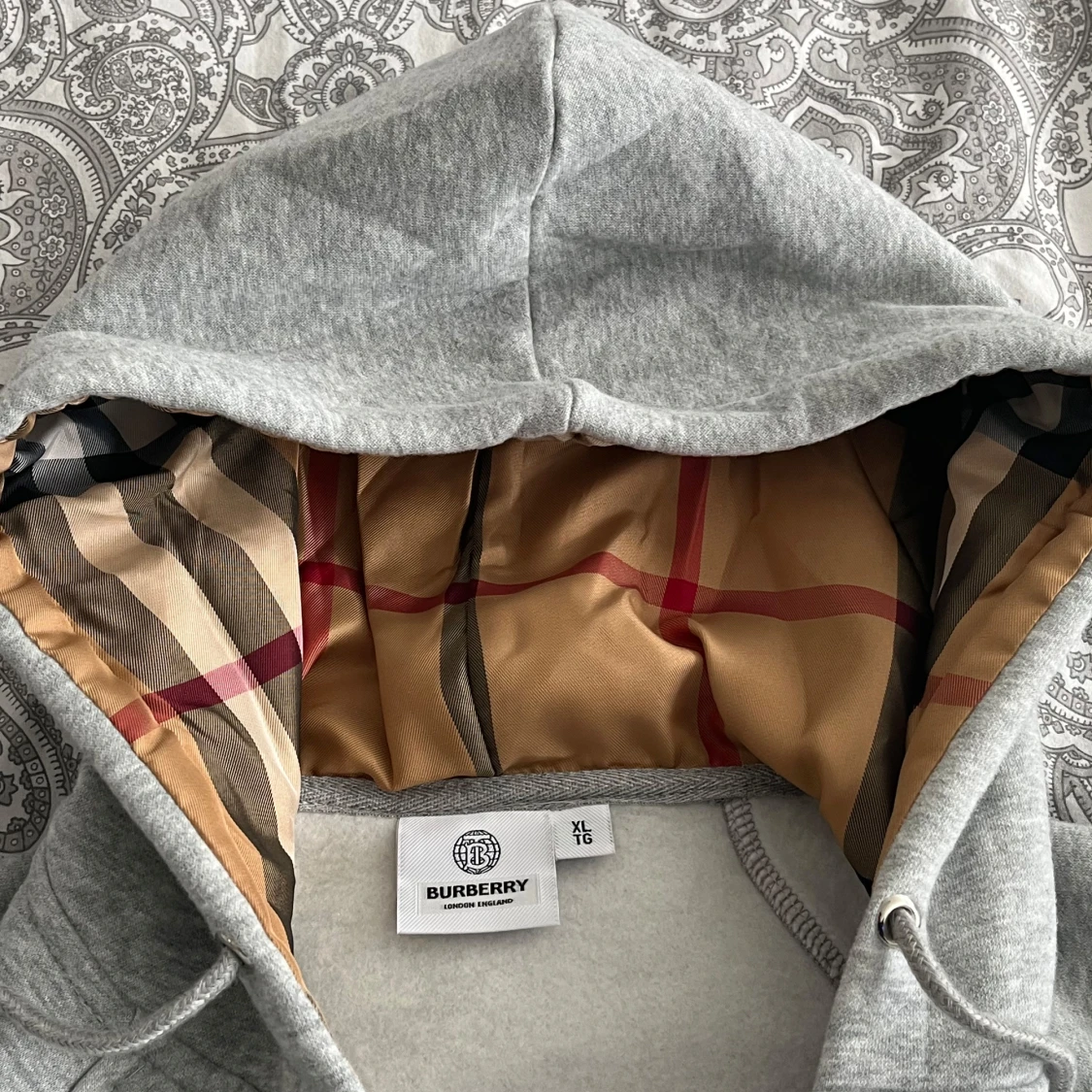Grå hoodie från Burberry - 1
