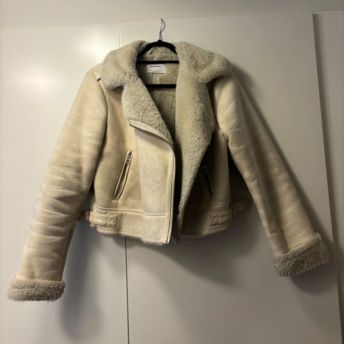 Beige jacka från Stradivarius  - 3