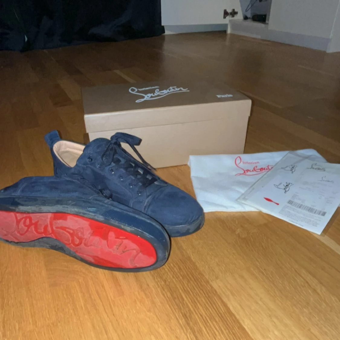 Mörkblå Christian Louboutin