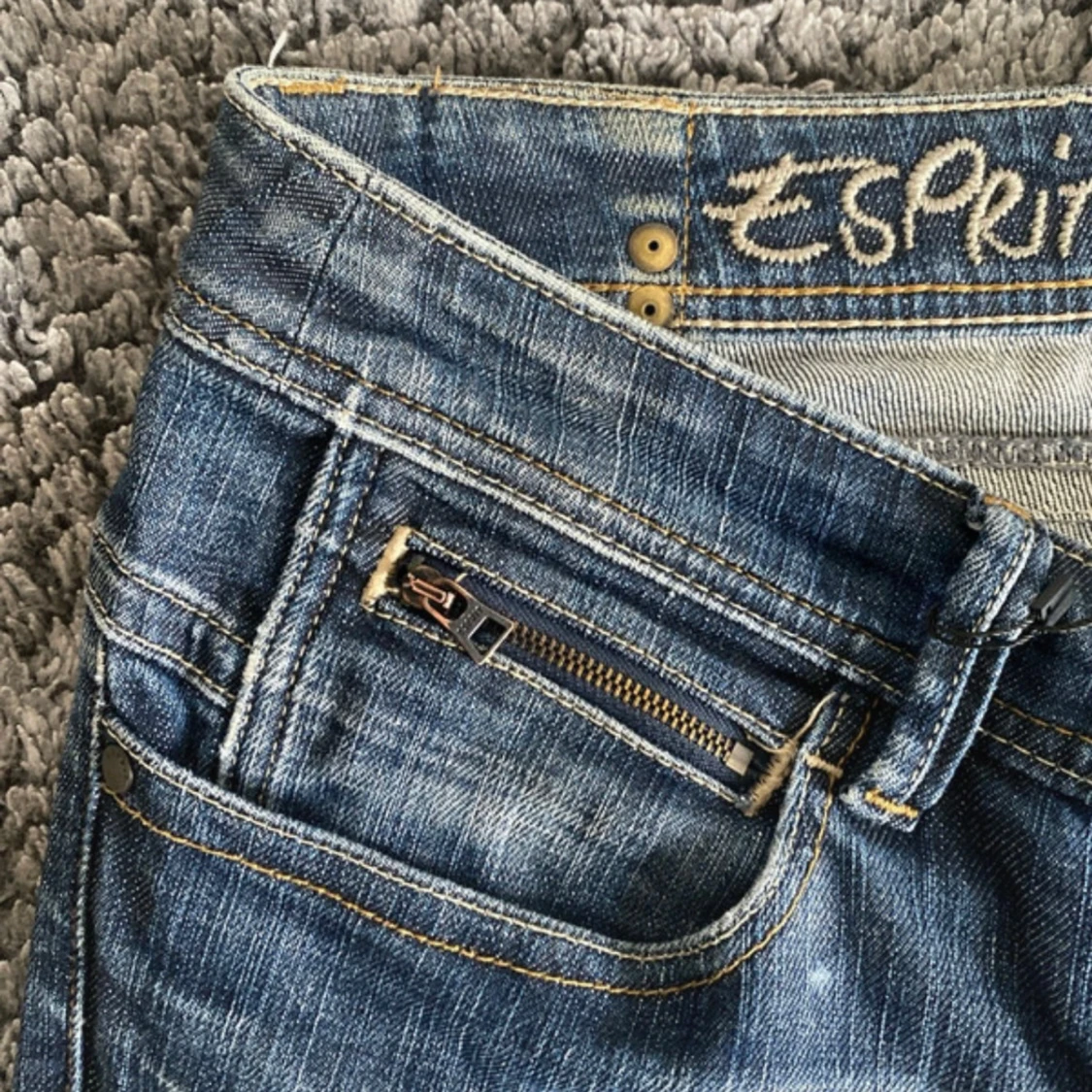 Blå bootcut jeans från Esprit - 4