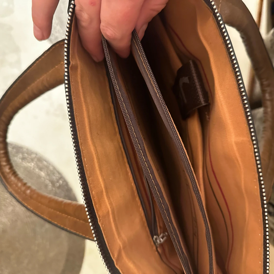 Brun portfölj från Jeep - 4