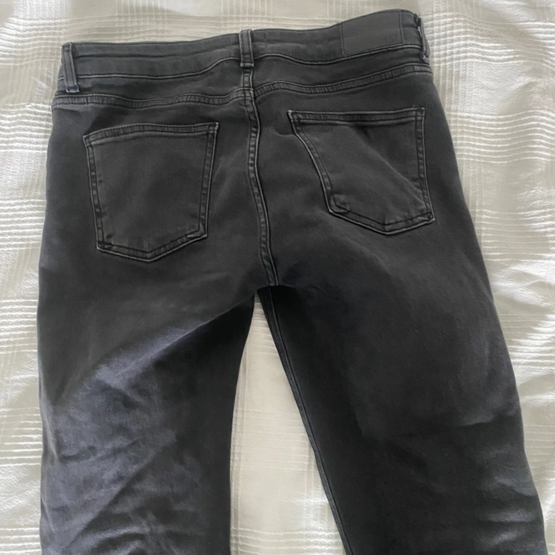 Svarta lågmidjade bootcut jeans - 1