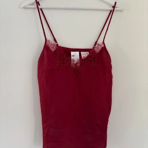 Pajamas linne - Aldrig använt då den är för liten🤍