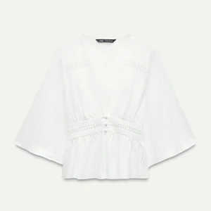 Blus zara  - supersnygg blus från zara, använd max 3 gånger💞