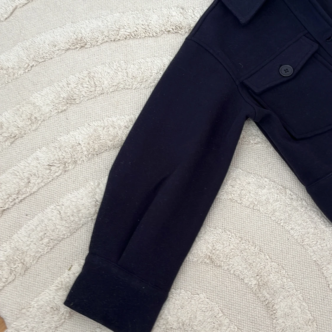 Svart jacka från Gina Tricot - 2