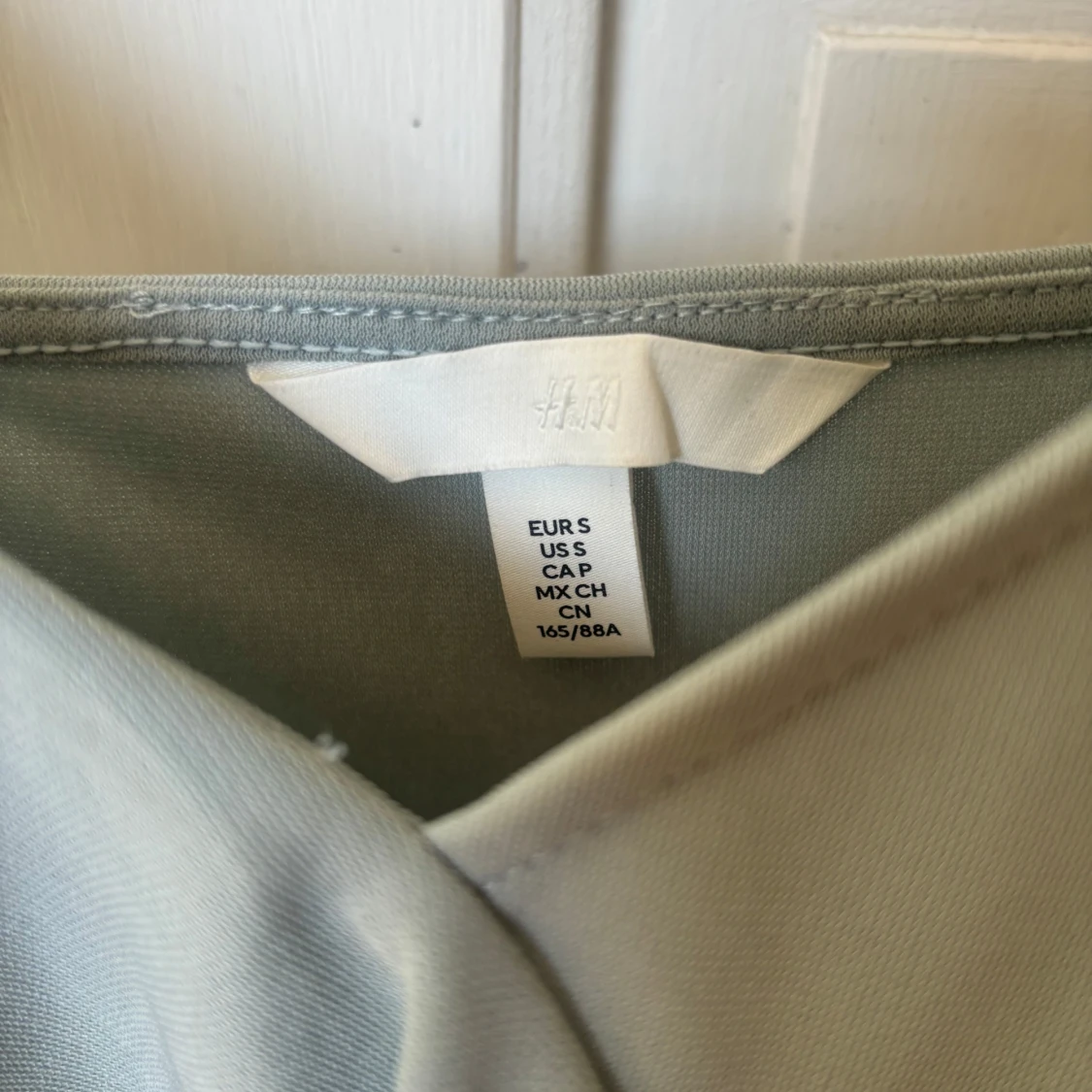 Ljusgrön klänning från H&M - 3