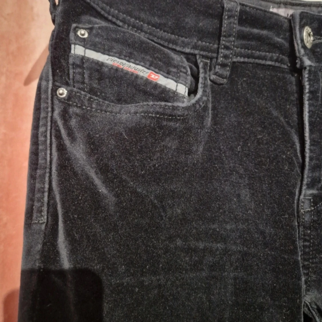 Svarta sammetsbyxor från Diesel  - 2