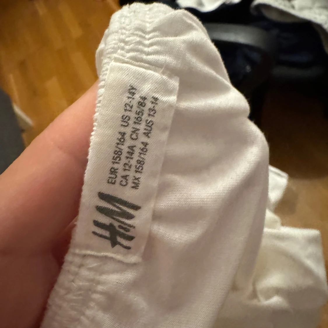 Vit volang tröja  från H&M - 1