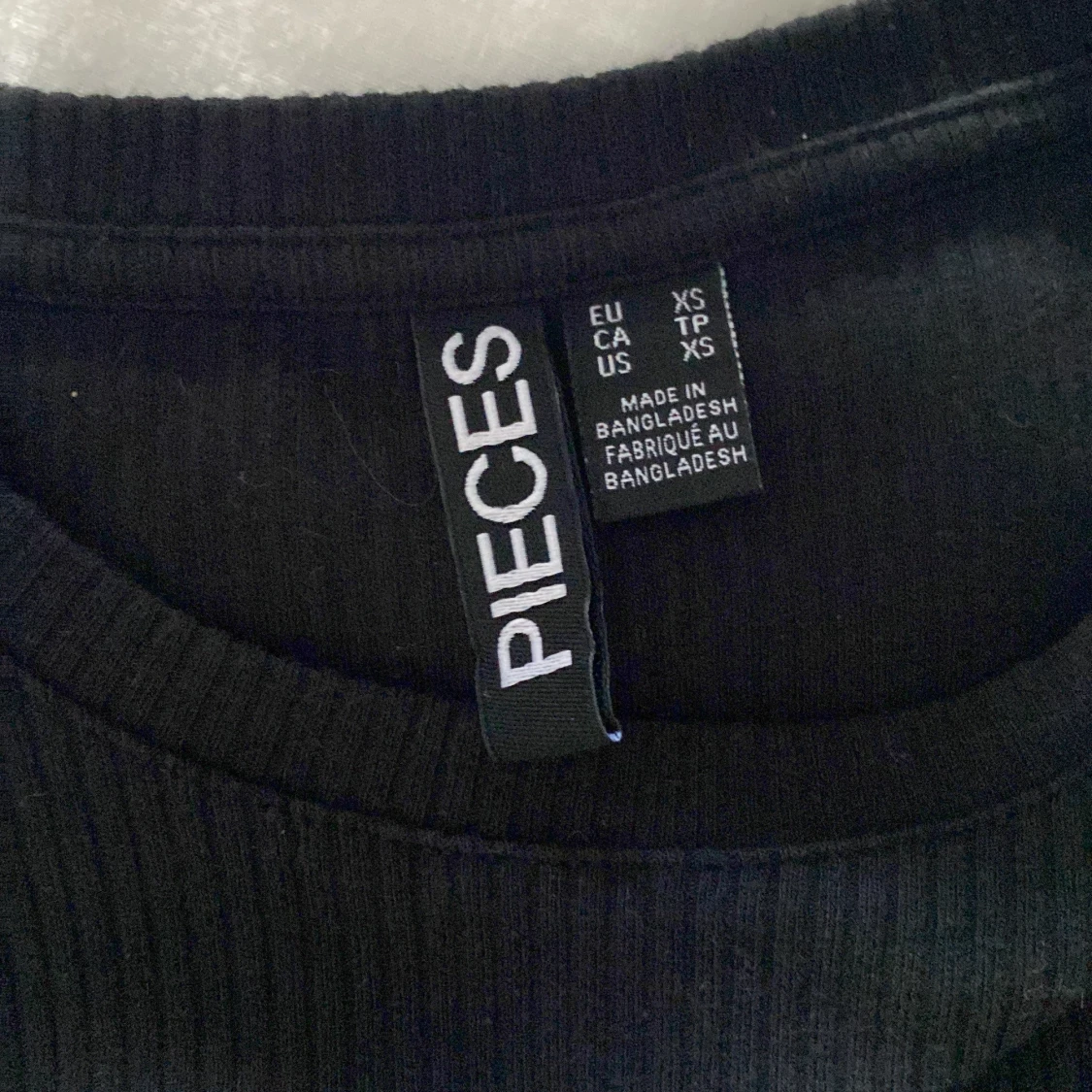 Svart tight kortklänning  - 1