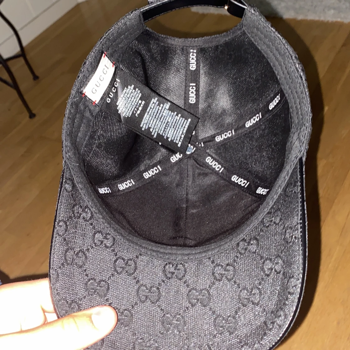 Svart Gucci keps med GG-mönster - 3