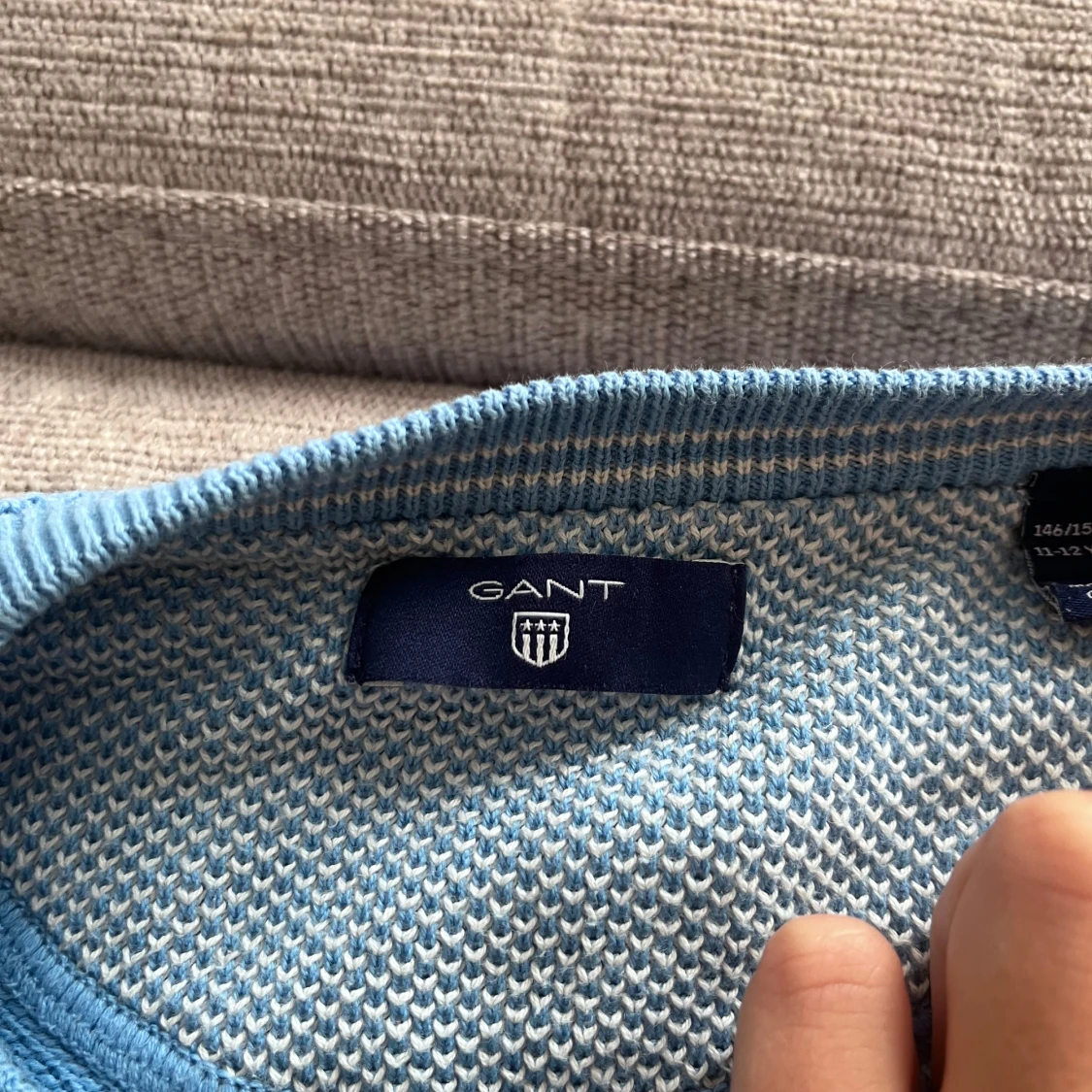 Blå stickad tröja från GANT - 1