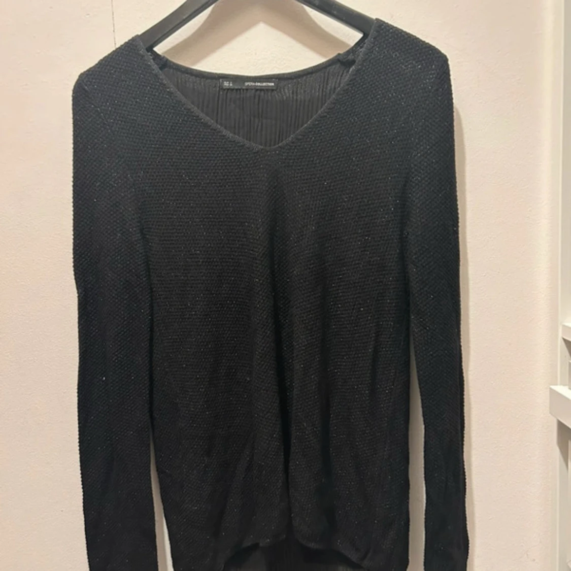 Svart stickad tröja Sfera Collection