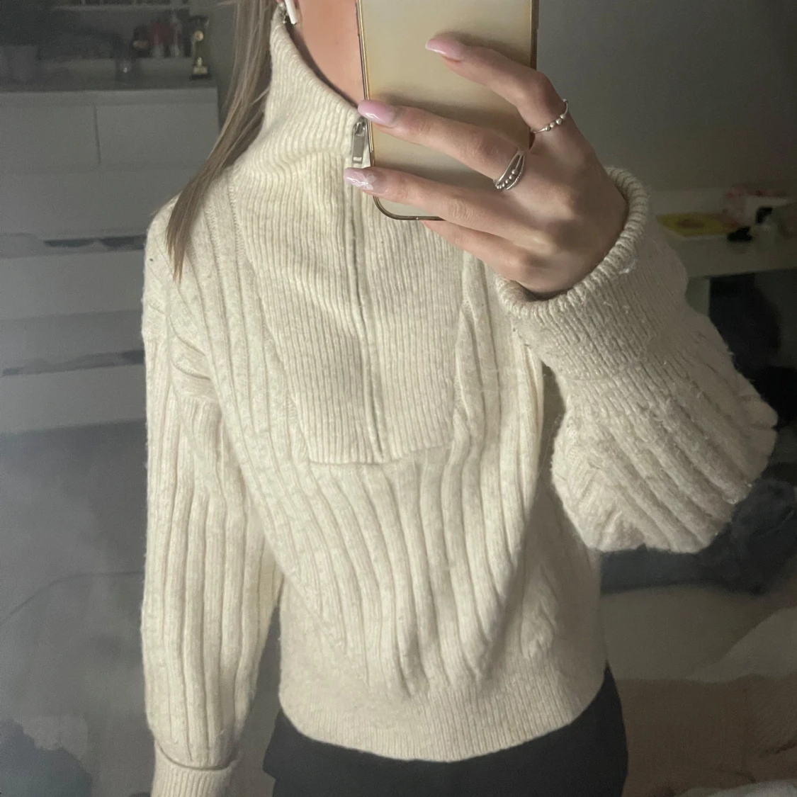 Beige stickad tröja med dragkedja - 2